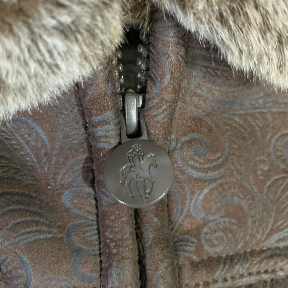 Womens Outback TRADING Brown Faux Tooled SUEDE Zip Vest Grey Faux Fur Lined XL - Picture 6 of 8